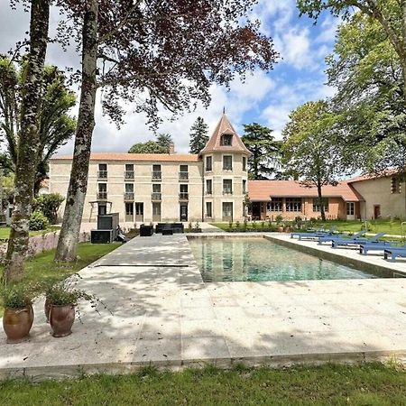 לינה וארוחת בוקר רוששווארט Le Manoir Des Perrieres מראה חיצוני תמונה