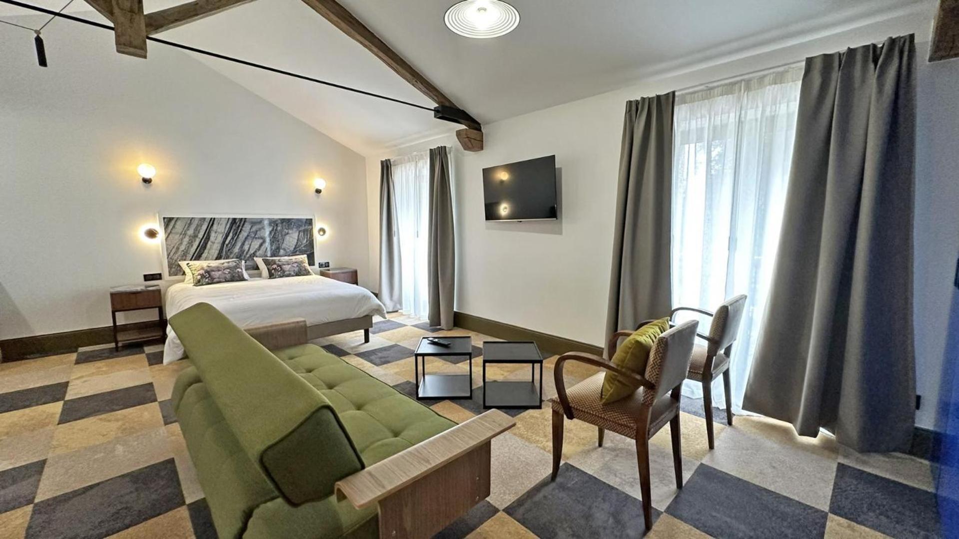 לינה וארוחת בוקר רוששווארט Le Manoir Des Perrieres מראה חיצוני תמונה