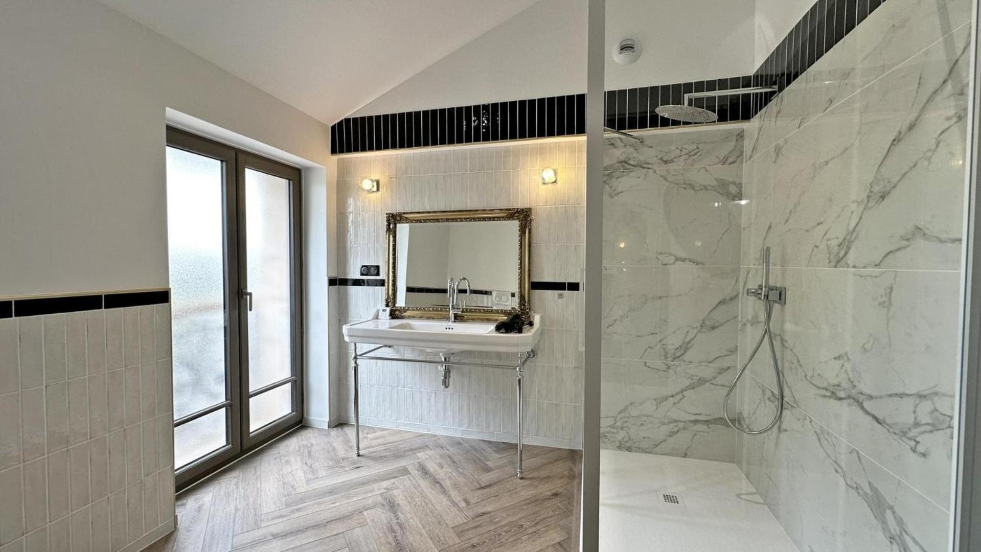 לינה וארוחת בוקר רוששווארט Le Manoir Des Perrieres מראה חיצוני תמונה