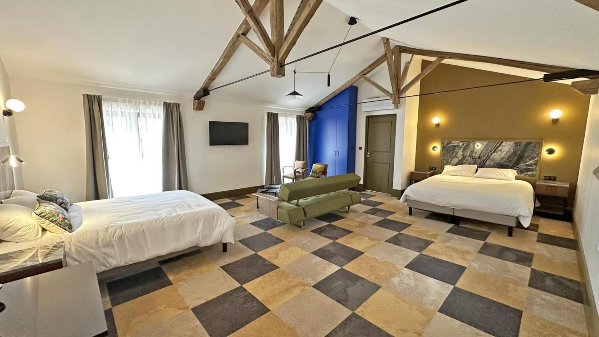 לינה וארוחת בוקר רוששווארט Le Manoir Des Perrieres מראה חיצוני תמונה